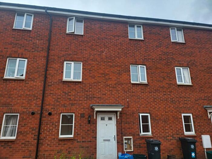3 Bedroom Town House For Sale In Amis Walk, Horfield, Bristol, Avon, BS7