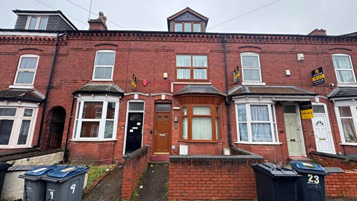 7 Bedroom House Of Multiple Occupation For Sale In Luton Road, Birmingham, West Midlands, B29