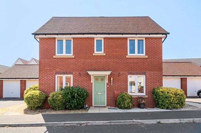 3 Bedroom Detached House For Sale In Farm Park, Exeter, EX5