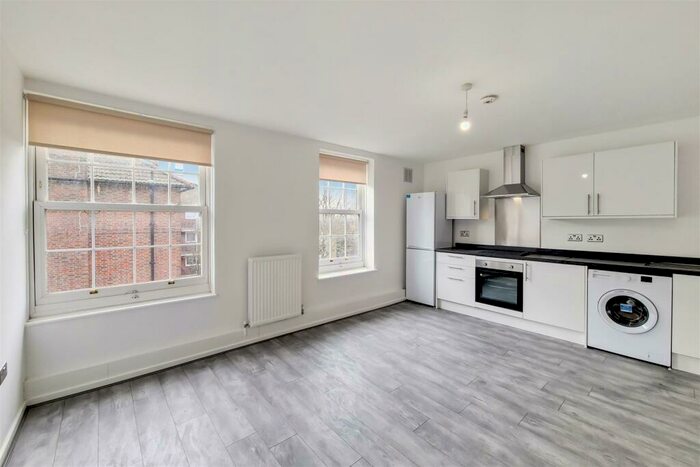 3 Bedroom Apartment To Rent In Rudstone House, Bow, E3