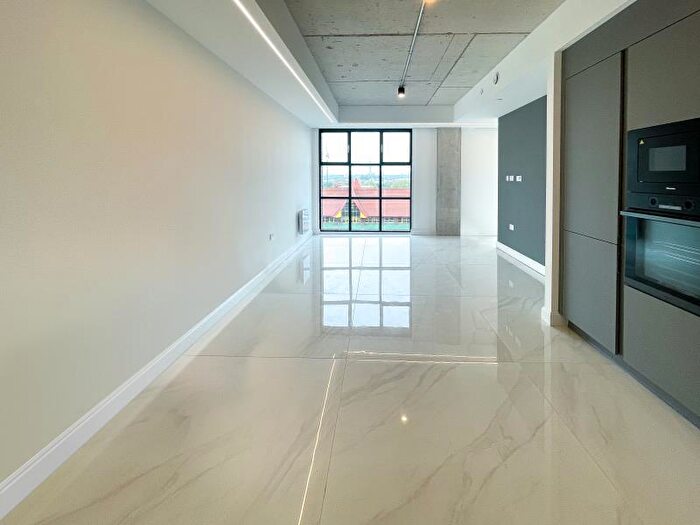 1 Bedroom Apartment To Rent In Apt . :: One Silk Street, M4