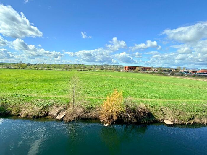 3 Bedroom Terraced House For Sale In King Johns Court, Tewkesbury, GL20