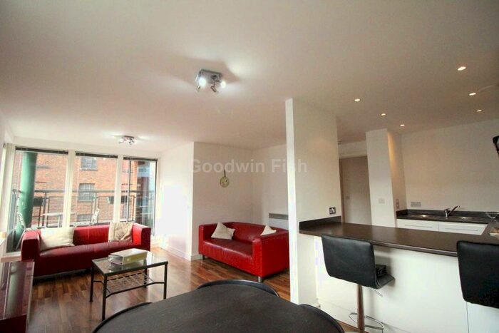 2 Bedroom Flat To Rent In The Quadrangle, Lower Ormond Street, Manchester, M1