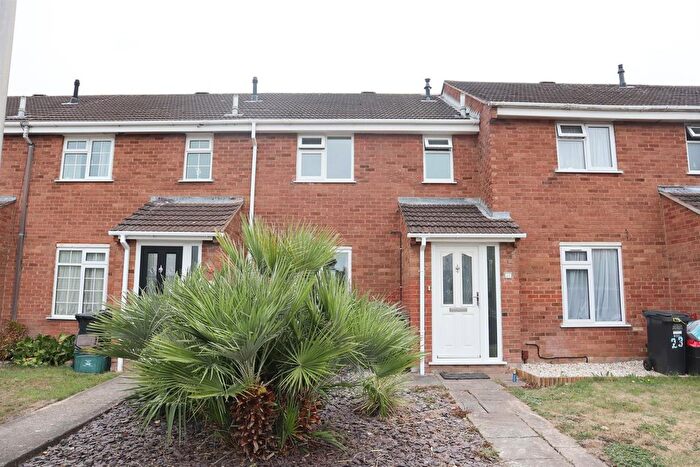 3 Bedroom Property To Rent In Kenn Moor Drive, Clevedon, BS21