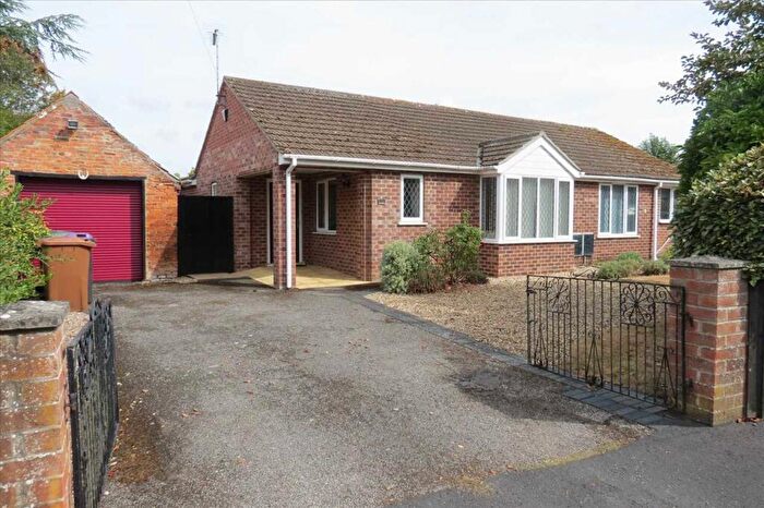 3 Bedroom Bungalow For Sale In St Andrews Street, Heckington, NG34