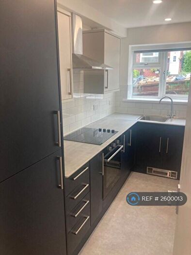 2 Bedroom Flat To Rent In Armthorpe Road, Sheffield, S11