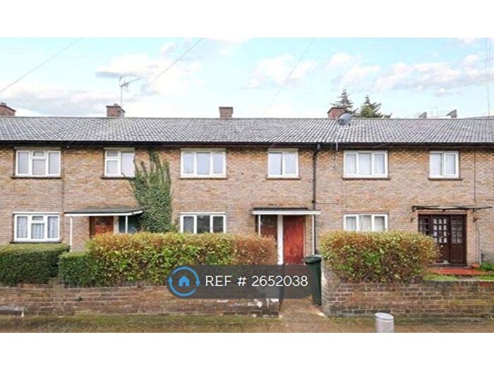 3 Bedroom Terraced House To Rent In Gerald Road, London, E16