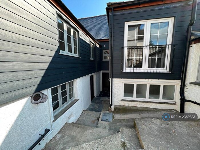 2 Bedroom Terraced House To Rent In High Cross Street, St.Austell, PL25