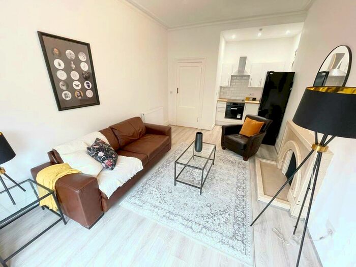 1 Bedroom Flat To Rent In Langshot Street, Cessnock, Glasgow, G51