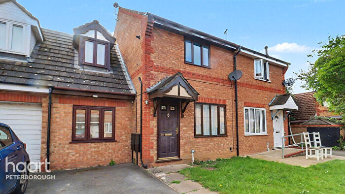 4 Bedroom Terraced House For Sale In Meadenvale, Parnwell, PE1