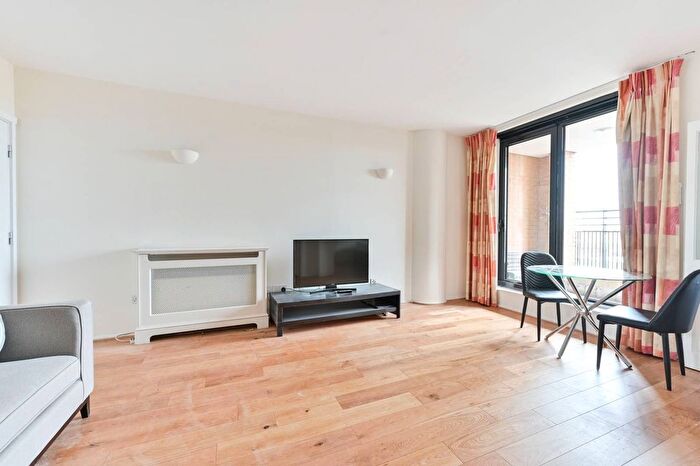 1 Bedroom Flat To Rent In Cromwell Road, South Kensington, London, SW7