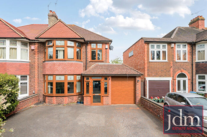 3 Bedroom Semi-Detached House To Rent In Middle Park Avenue, London, SE9