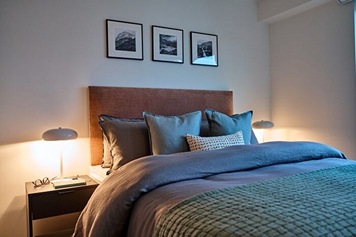 2 Bedroom Flat To Rent In Unknown, B1