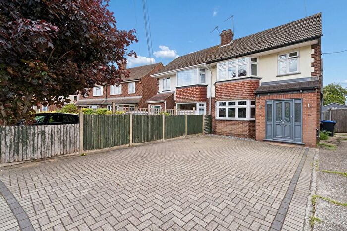3 Bedroom Semi-Detached House For Sale In Iverdale Close, Iver, SL0