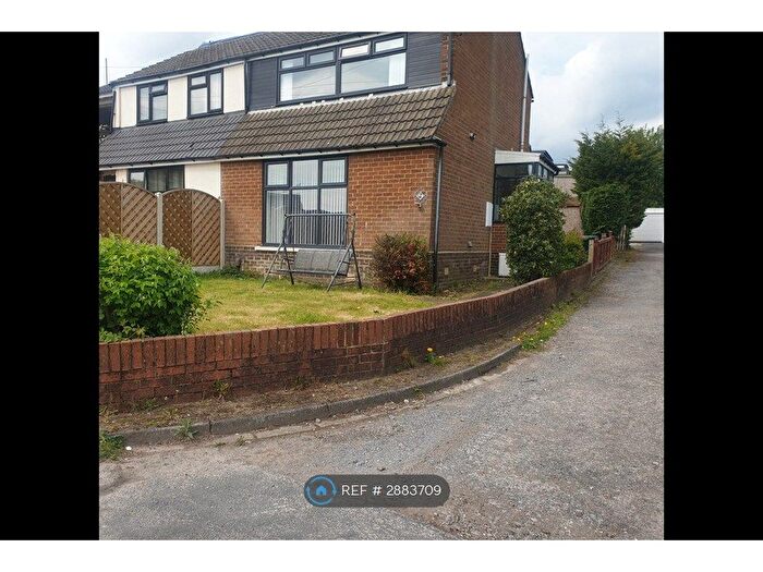 3 Bedroom Semi-Detached House To Rent In Heather Grove, Bradford, BD9