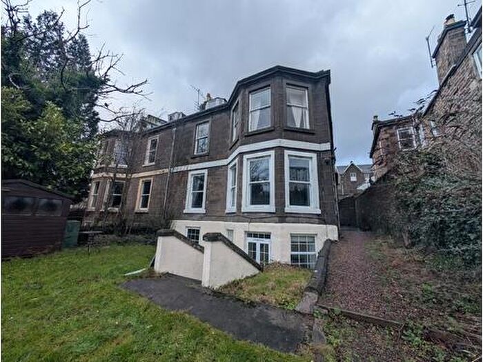 3 Bedroom Flat To Rent In Laurel Bank, Dundee, DD3