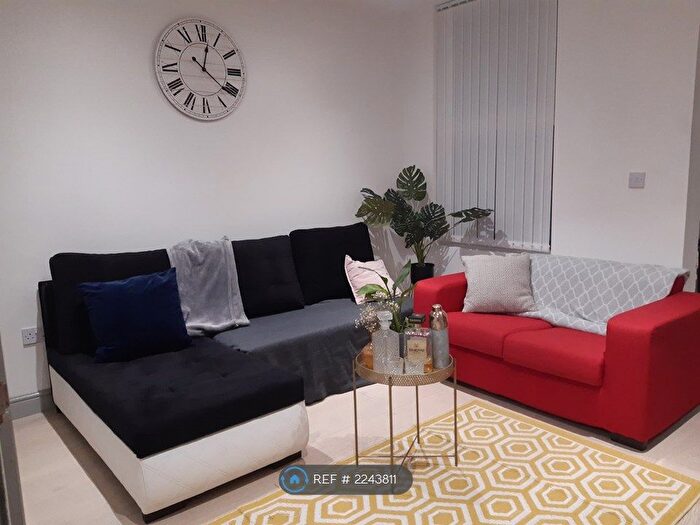 6 Bedroom Terraced House To Rent In Liscard Road, Liverpool, L15