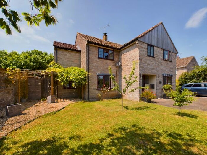 4 Bedroom Detached House For Sale In Pitney, Langport, TA10