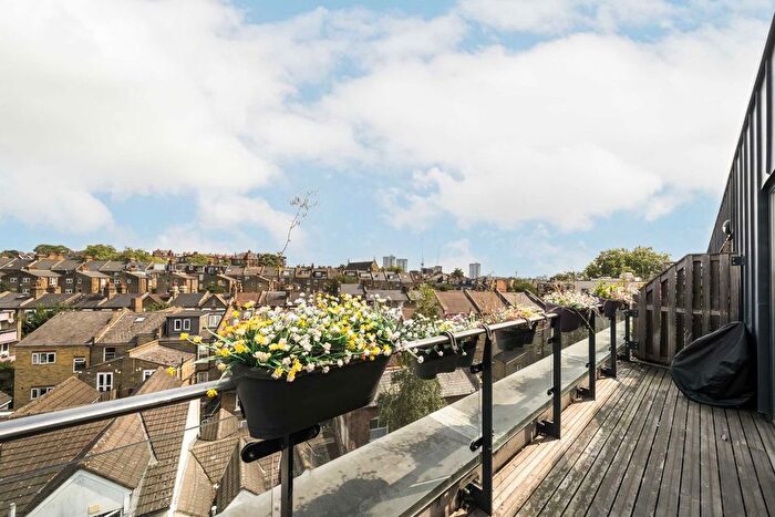 1 Bedroom Flat For Sale In Kingsgate Place, West Hampstead, NW6