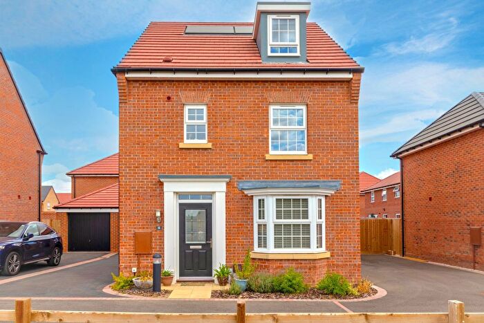 3 Bedroom Detached House For Sale In Kelstern Lane, Fernwood, Newark, Nottinghamshire, NG24