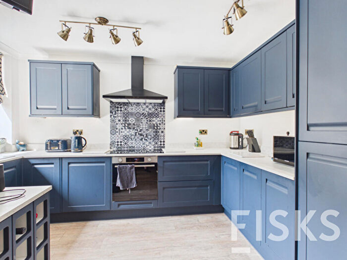 4 Bedroom Terraced House For Sale In Little Lulllaway, Basildon, SS15