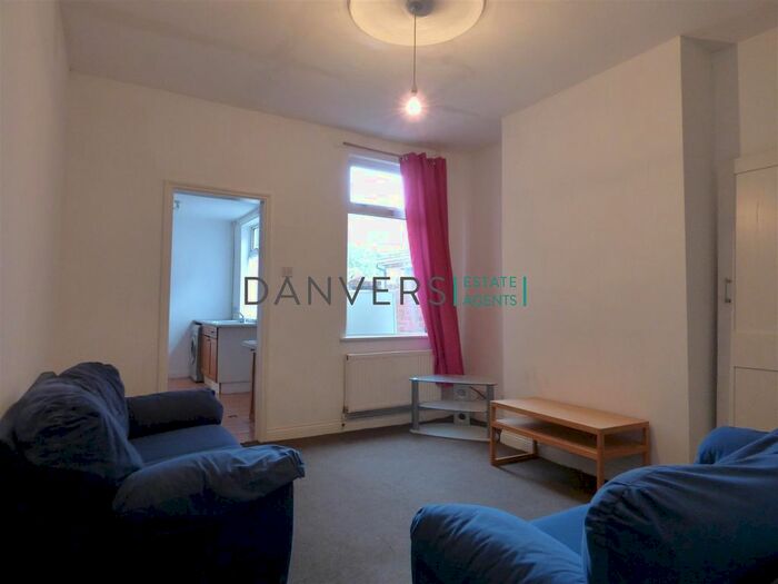 4 Bedroom Terraced House To Rent In Tudor Road, Leicester, LE3