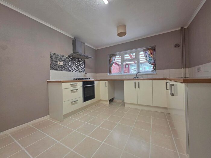 3 Bedroom Property To Rent In Deer Walk, Wolverhampton, WV8