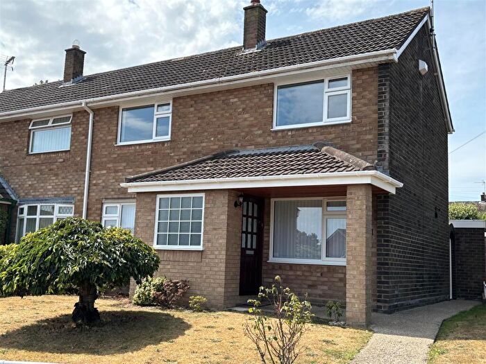 3 Bedroom Semi-Detached House To Rent In Herbert Jennings Avenue, Wrexham, LL12