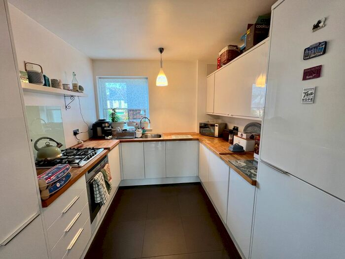 2 Bedroom Flat To Rent In Durham Road, West Wimbledon, SW20