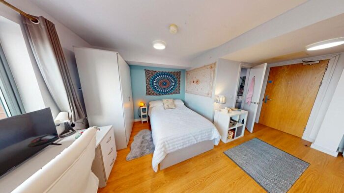 Studio To Rent In Chatham Place, Liverpool, Merseyside, L7