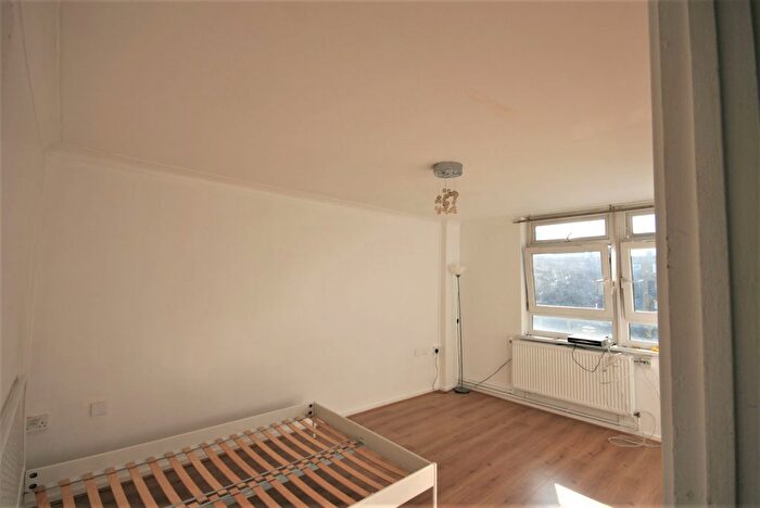 3 Bedroom Maisonette To Rent In Headlam Street, London, E1