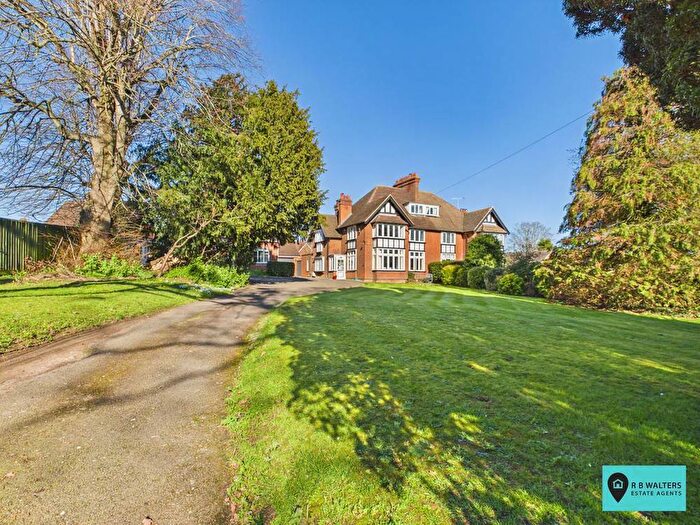 5 Bedroom Property For Sale In Hempsted Lane, Hempsted, GL2