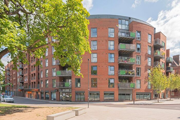 2 Bedroom Flat For Sale In Mullins Place, Clapham Park, London, SW4