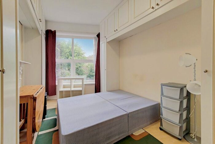 1 Bedroom Flat To Rent In Hendon Lane, Finchley, London, N3