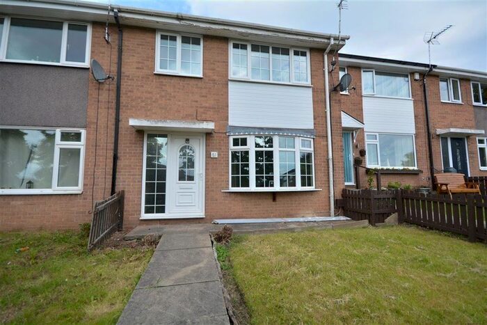2 Bedroom Terraced House To Rent In Harewood Mount, Pontefract, West Yorkshire, WF8