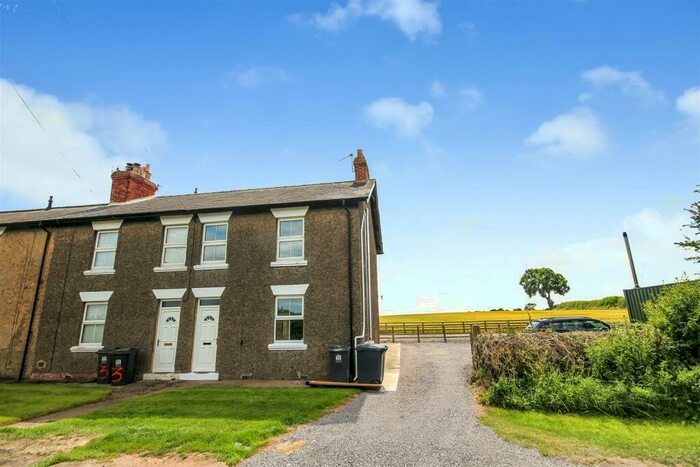 3 Bedroom Semi-Detached House To Rent In Staindrop Road, High Coniscliffe, Darlington, DL2