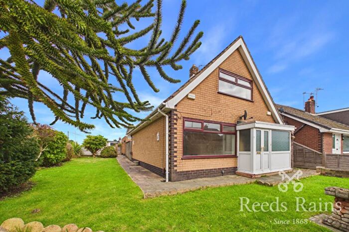3 Bedroom Detached House For Sale In Hawkshead Avenue, Euxton, Chorley, Lancashire, PR7
