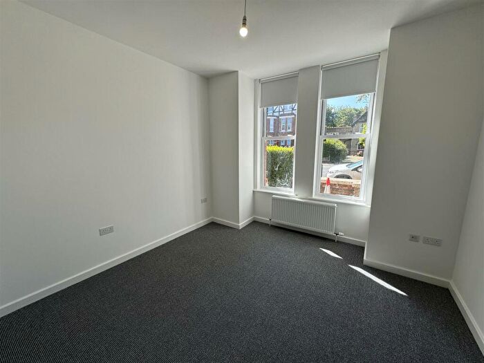 2 Bedroom Flat To Rent In Cheriton Road, Folkestone, CT19