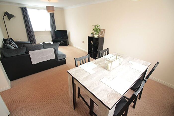 2 Bedroom Flat To Rent In Golden Mile View, Newport, NP20