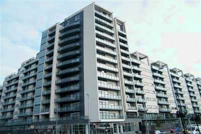 2 Bedroom Flat To Rent In Finnieston Street, Lancefield Quay, G3