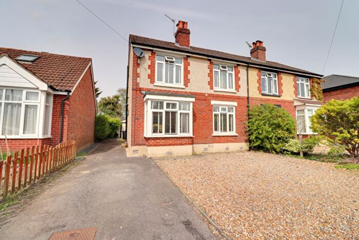 3 Bedroom Semi Detached House For Sale In Padnell Road, Cowplain, PO8