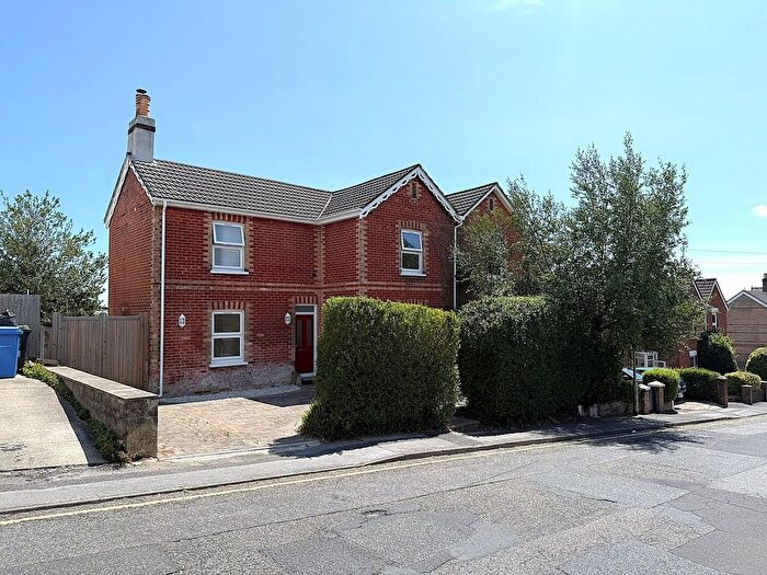 3 Bedroom Semi Detached House For Sale In Mansfield Road, Lower Parkstone, Poole, BH14