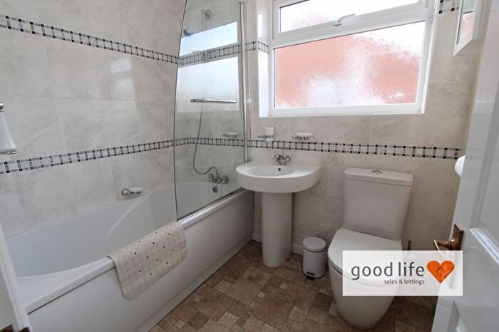 2 Bedroom Detached Bungalow For Sale In Baulkham Hills, Penshaw, Houghton Le Spring, DH4