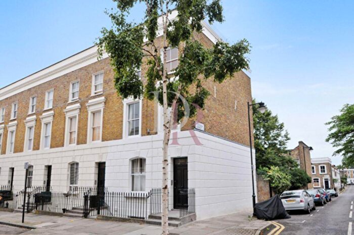 1 Bedroom Flat For Sale In Packington Street, Islington, N1