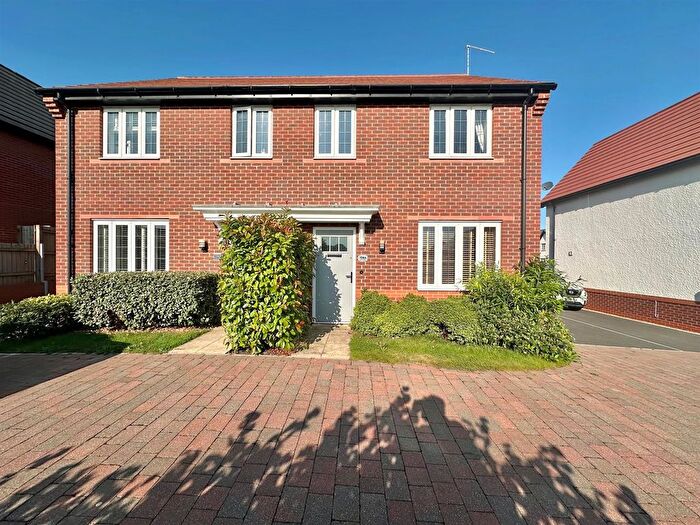 3 Bedroom Semi-Detached House For Sale In Teal Way, Wistaston, Cheshire, CW2