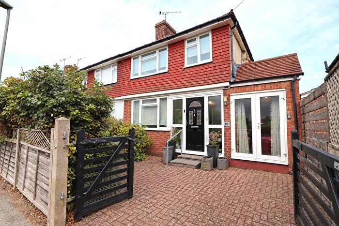 3 Bedroom Semi Detached House For Sale In Woking, Surrey, GU22