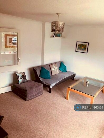 2 Bedroom Flat To Rent In Cliveden Close, Brighton, BN1