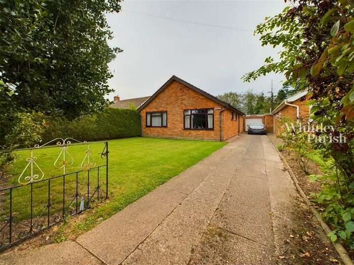 2 Bedroom Detached Bungalow For Sale In North Road, Bunwell, Norwich, NR16