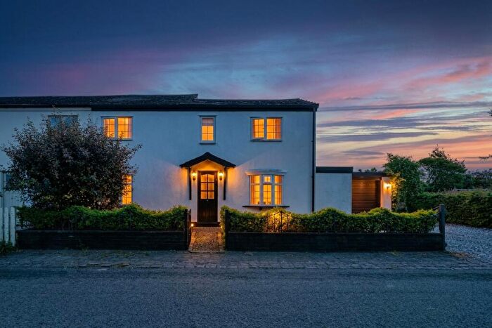 3 Bedroom Semi-Detached House For Sale In Morris Lane, Halsall, L39