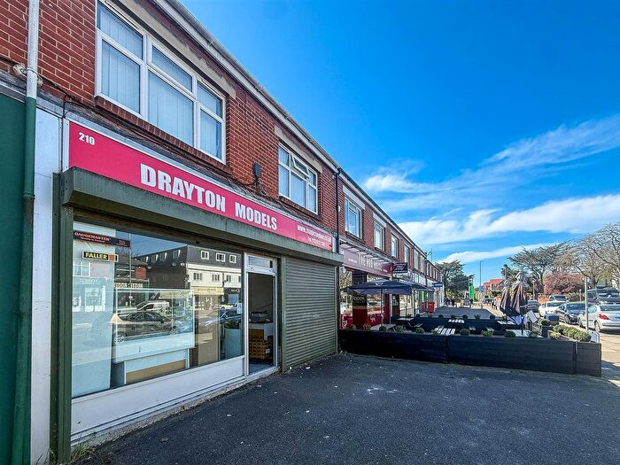 2 Bedroom Block Of Flats For Sale In Havant Road, Drayton, PO6